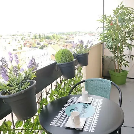 Ferienwohnung Le Parisien T1Antony-Berny By Beds4Wanderlust - 35M2 Avec Balcon - Aeroport Orly 5Miles - Train Station Rer B Orlyval 1Mile Exterior foto