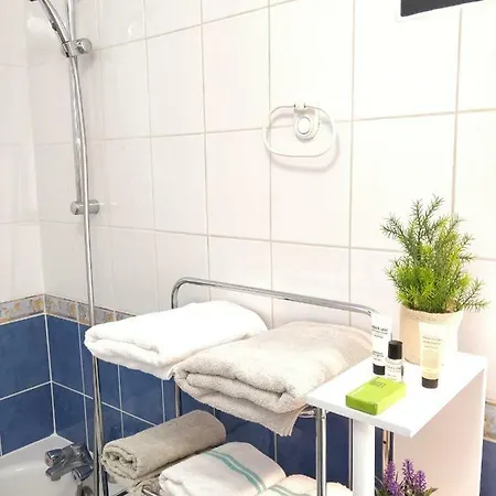 Ferienwohnung Le Parisien T1Antony-Berny By Beds4Wanderlust - 35M2 Avec Balcon - Aeroport Orly 5Miles - Train Station Rer B Orlyval 1Mile Exterior foto